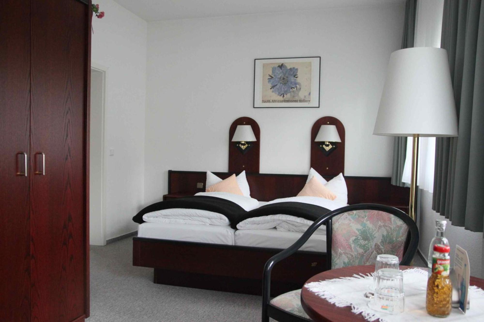 Stadt-Gut-Hotels - Das Kleine Hotel ワイマール エクステリア 写真